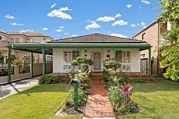 23 Scarborough Street, Monterey
