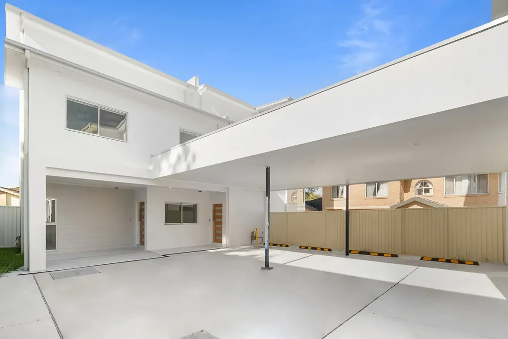 Toukley 3chambre Brand New Stylish Town House