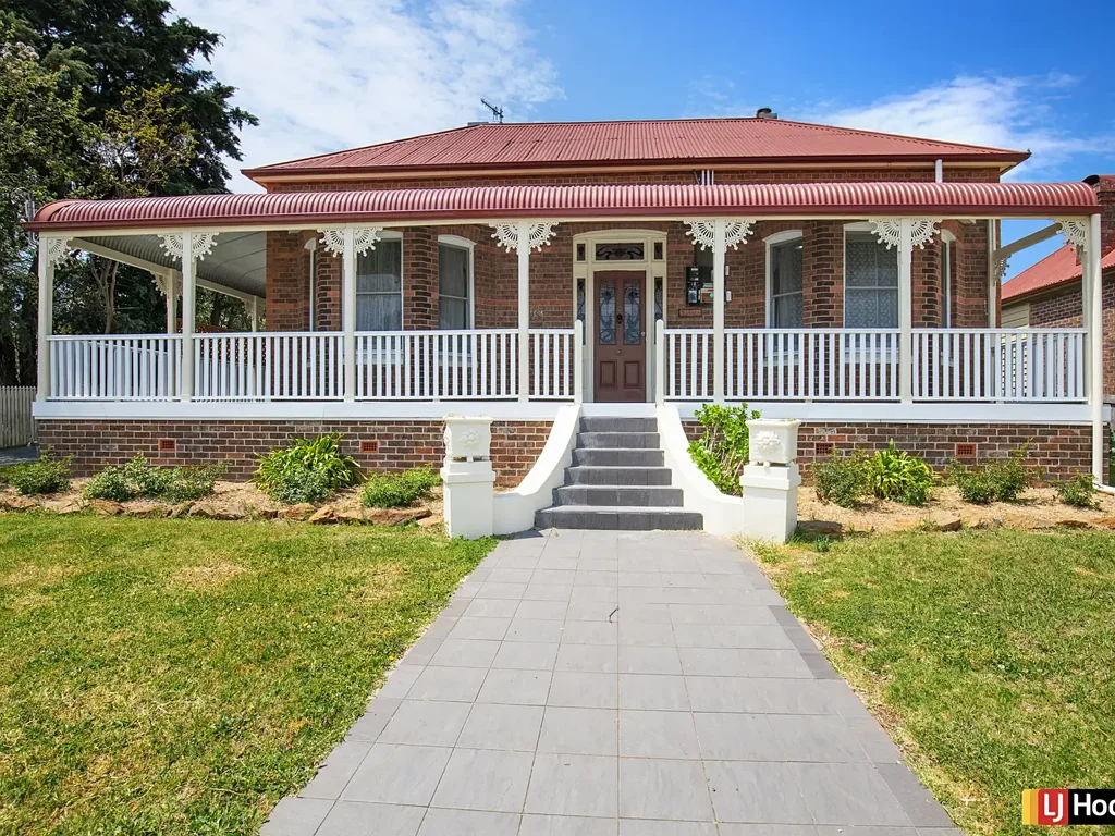 Glen Innes 5ਬੈੱਡਰੂਮ UNIQUE PROPERTY JUST ON THE MARKET