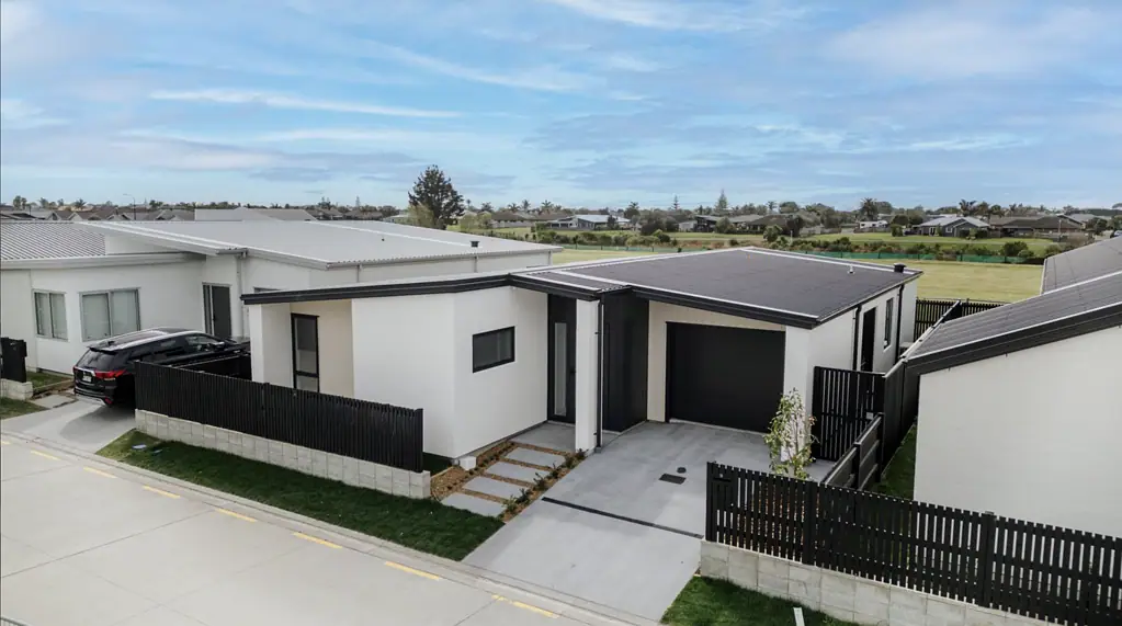 Papamoa 3房  Brand New Coastal Gem!