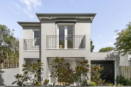 8a Highbury Grove, Prahran