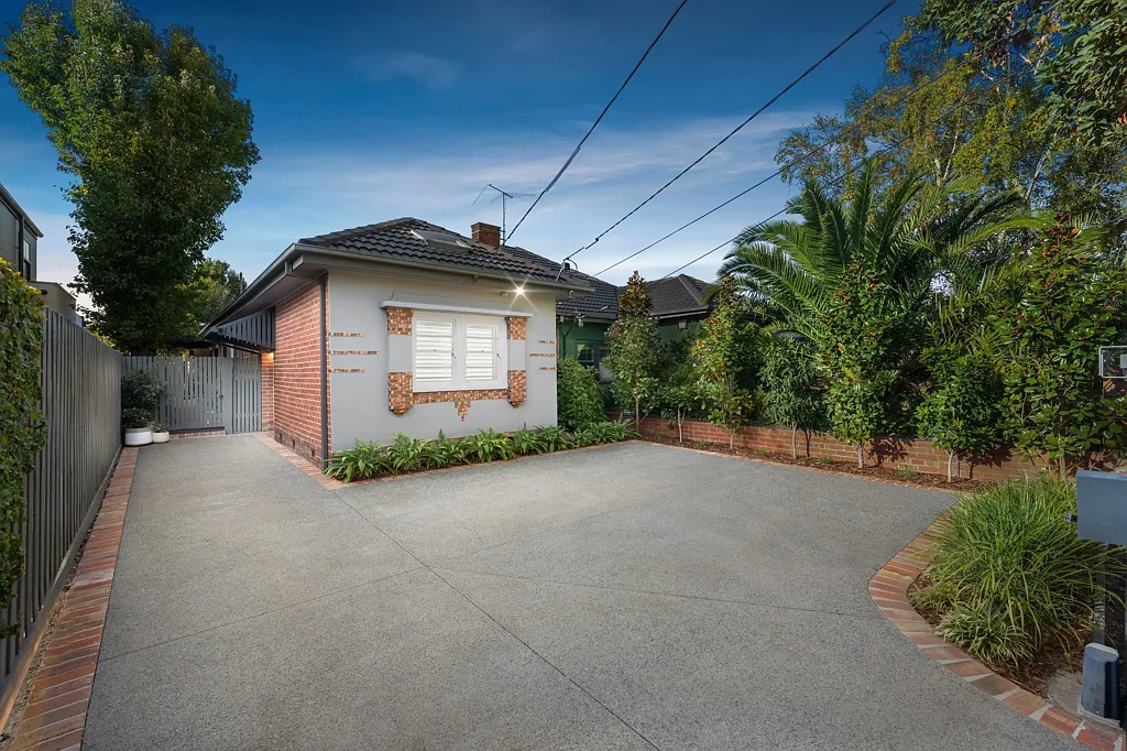 37 Oakleigh Road, Carnegie, VIC 3163