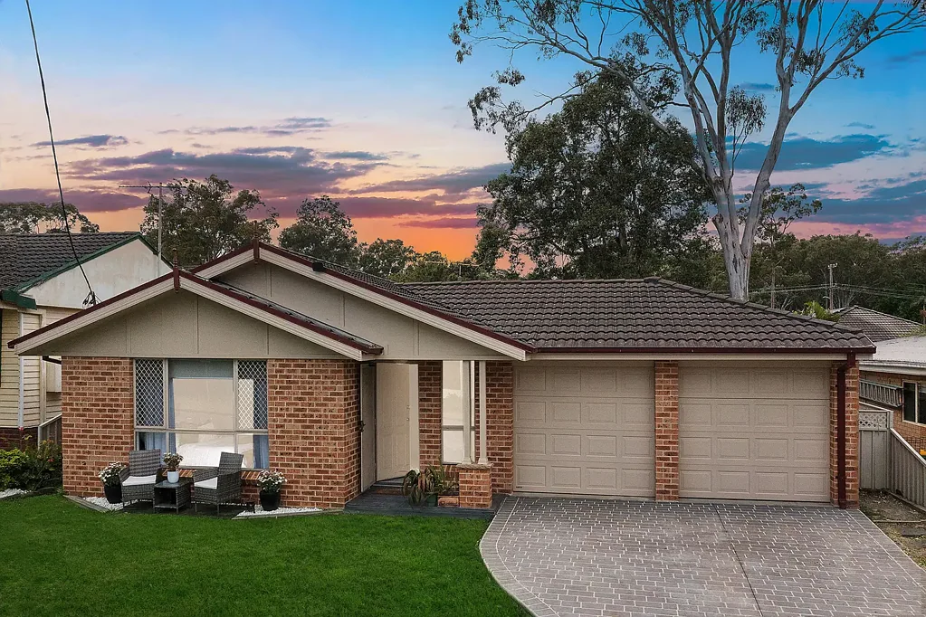 17 Sunset Parade, Chain Valley Bay, NSW 2259