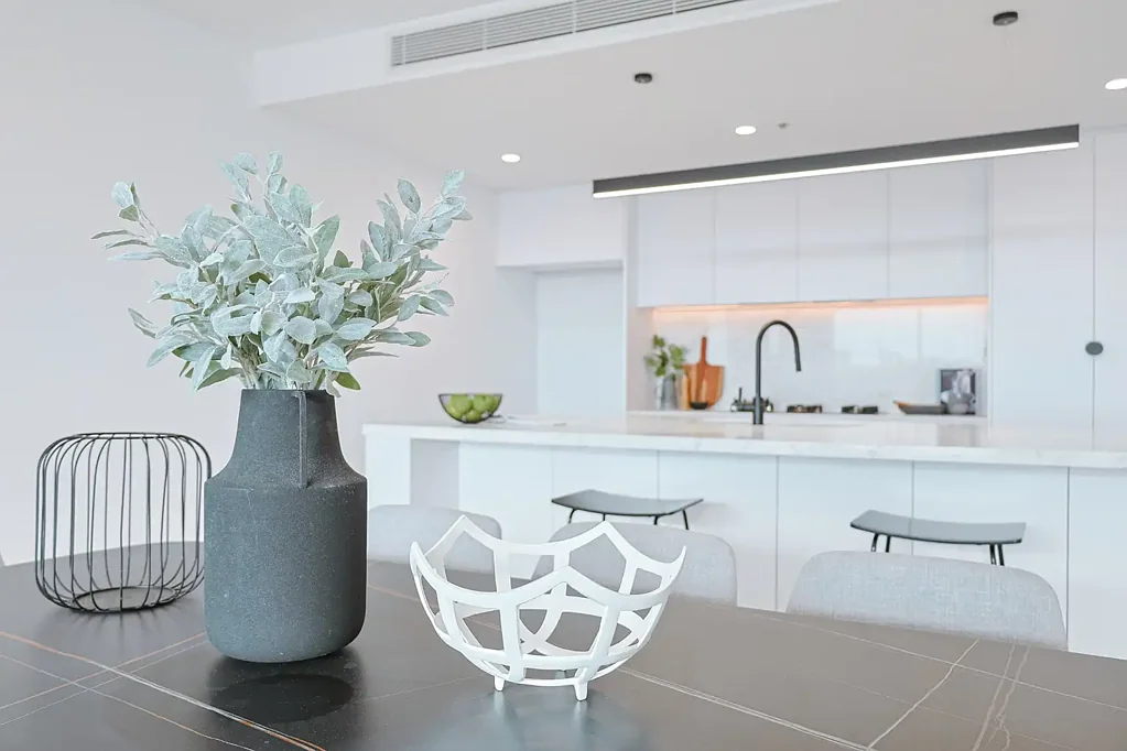 Caulfield South 3 Bedroom Ideal for Downsizers and Family: Spacious 3 Bed Apartments with Stunning City Views in the Heart of Caulfield