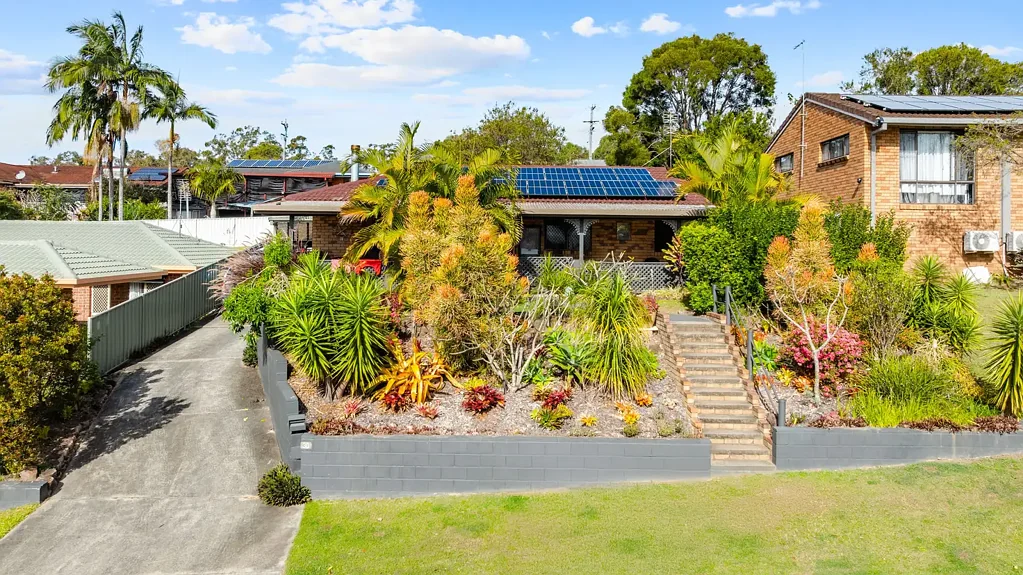 South Grafton 3 Bedroom FLOOD FREE - LOWSET BRICK - DON'T MISS THIS ONE