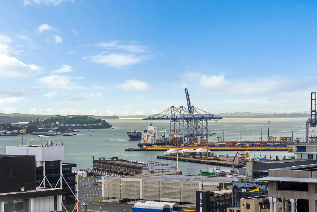 Auckland Central 2ਬੈੱਡਰੂਮ Sky High Living vs Ground Level Regret