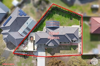 Redan 4chambre Solid Family Home on Large 958m2 Block with Side Access & Reserve Outlook