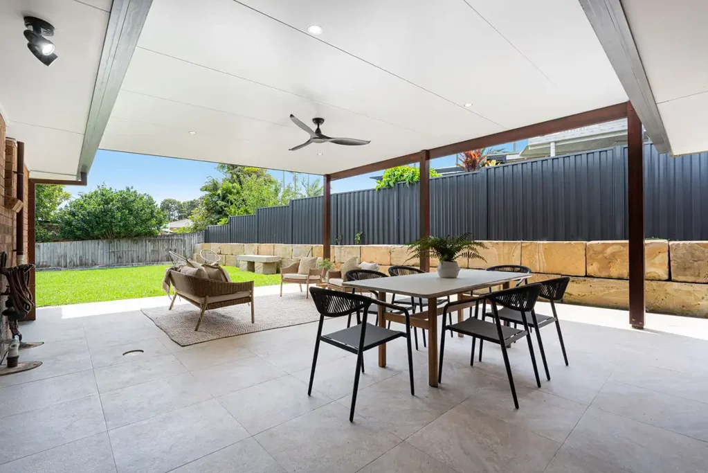 Wynnum West 4બેડરૂમ Family Harmony, Contemporary Style and Side Access