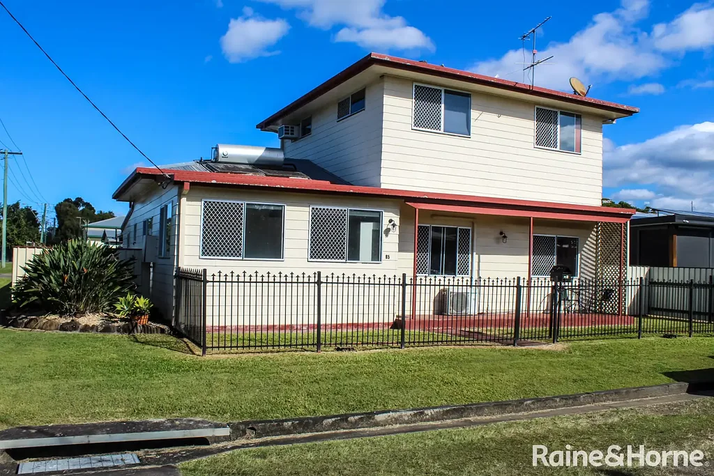 Casino 4 Bedroom Renovators Delight with Room for the Family