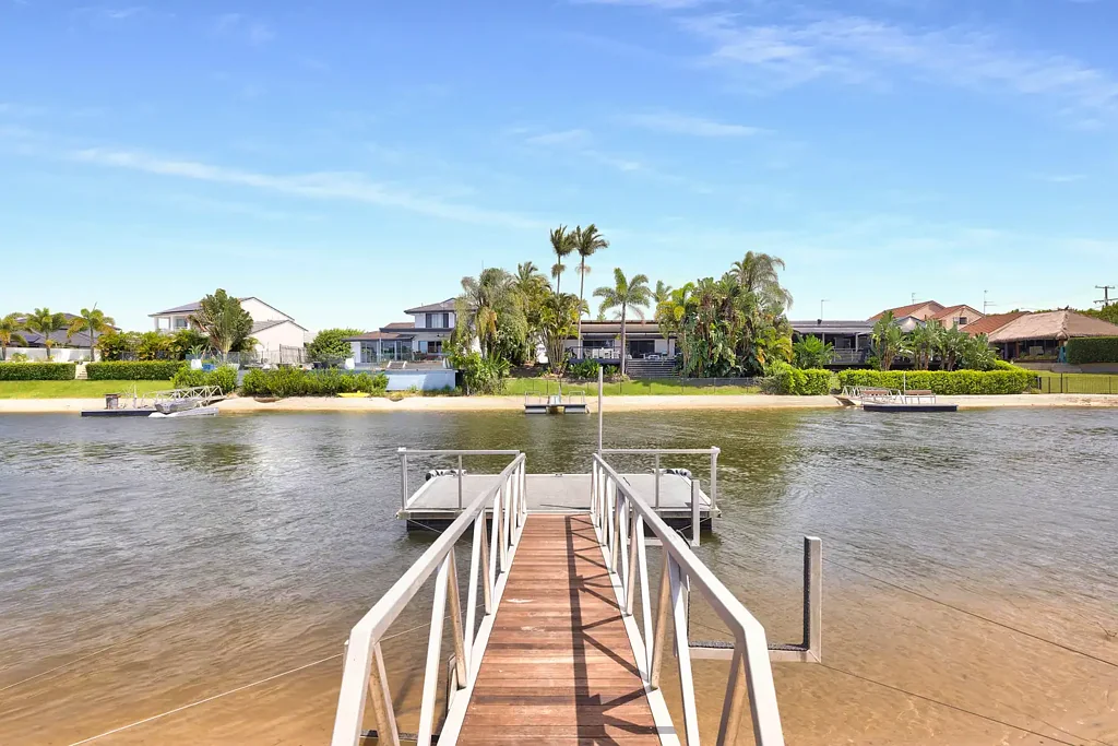 24 Wyuna Street, Broadbeach Waters, QLD 4218