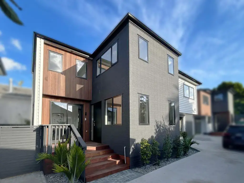 Mount Eden 4房  Title & CCC Ready LAST ONE LEFT
