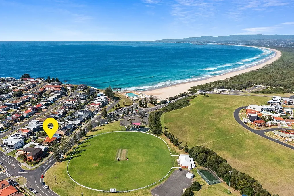 Port Kembla 4 Bedroom Discover the Epitome of Coastal Living in Port Kembla