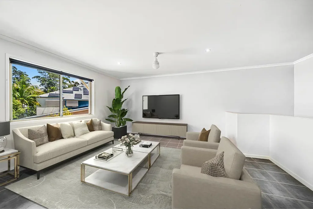 Spacious Tri-Level Townhouse in Emerald Springs