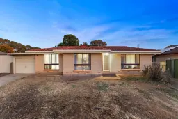 11 Cairney Place, Paralowie