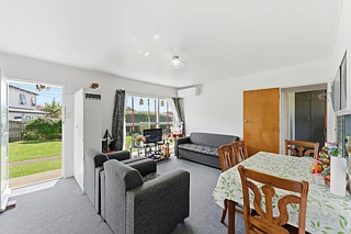 1-3/34 Buckingham Crescent, Papatoetoe, Auckland City