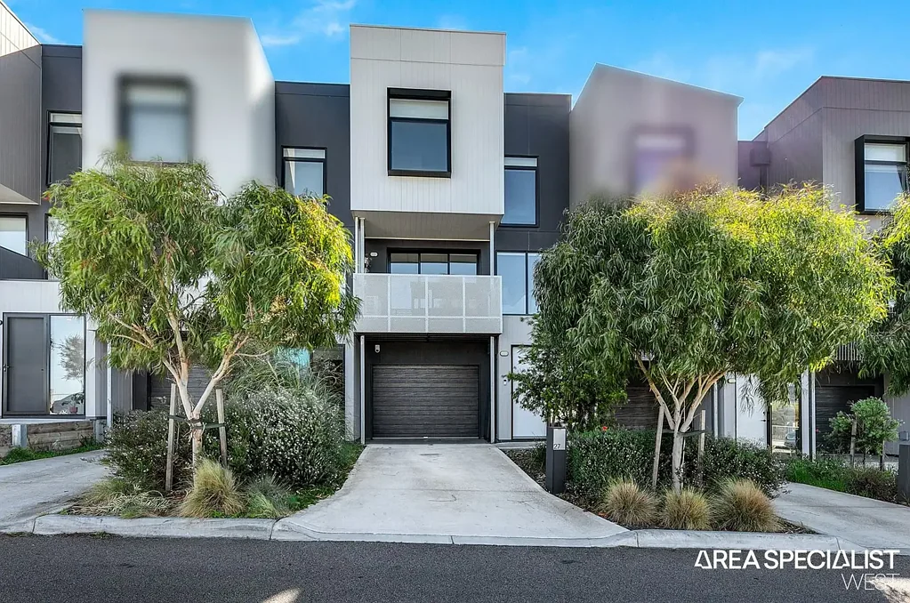 27 Woodswallow Entrance, Sunshine North, VIC 3020