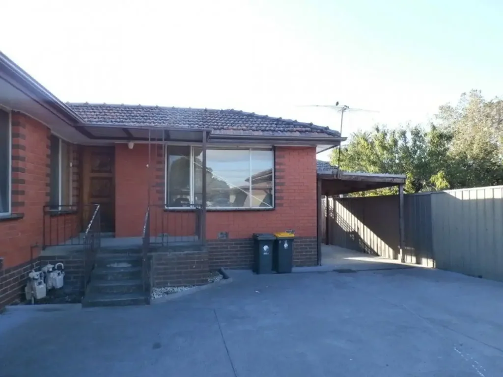Comfortable Unit in a Sought-After Location!