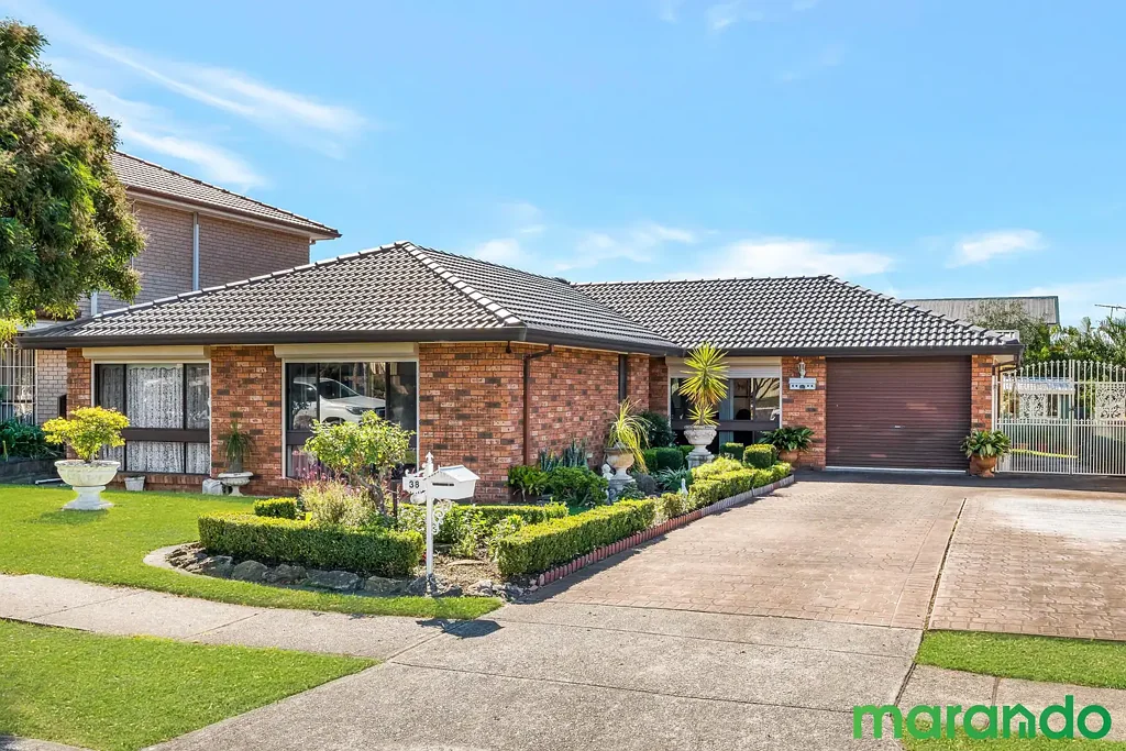 Wetherill Park 3房 超大卧室三间 主卧带独卫 精心打理花园 步行即达学校 地理位置绝佳 640SQM