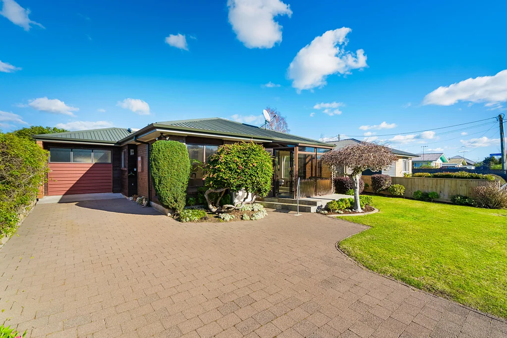 Cambridge 2Moenga Retire Here With Independence & Comfort