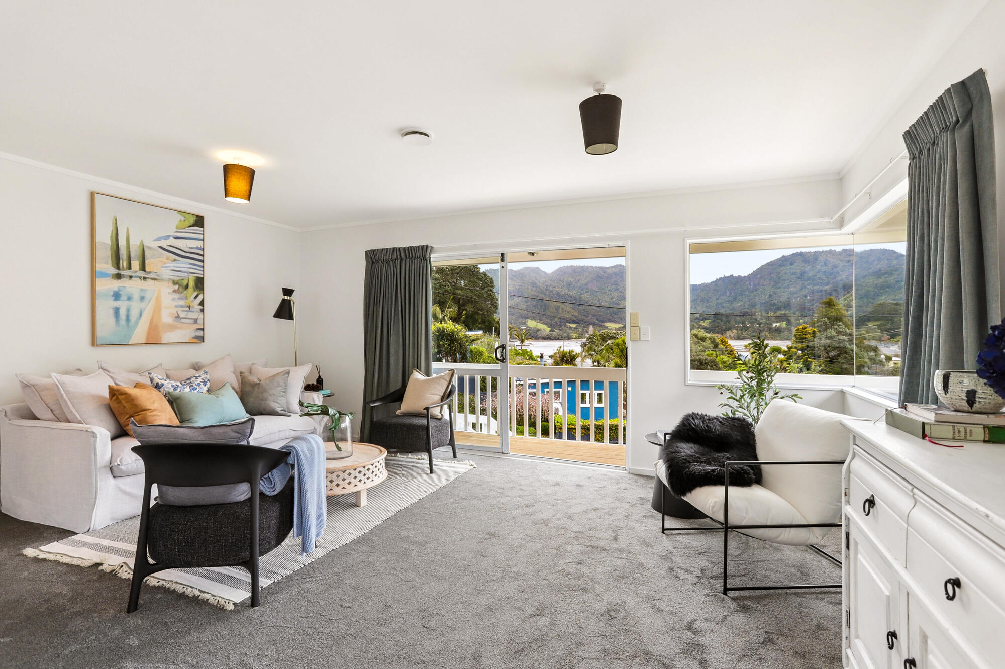 37 Foster Avenue, Huia, photo 3