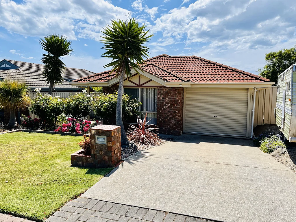 31 Brookland Valley Drive, Woodcroft, SA 5162