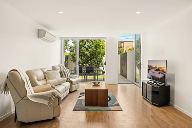 100A Kates Street, Morningside, QLD 4170, 3房, 2浴, Townhouse
