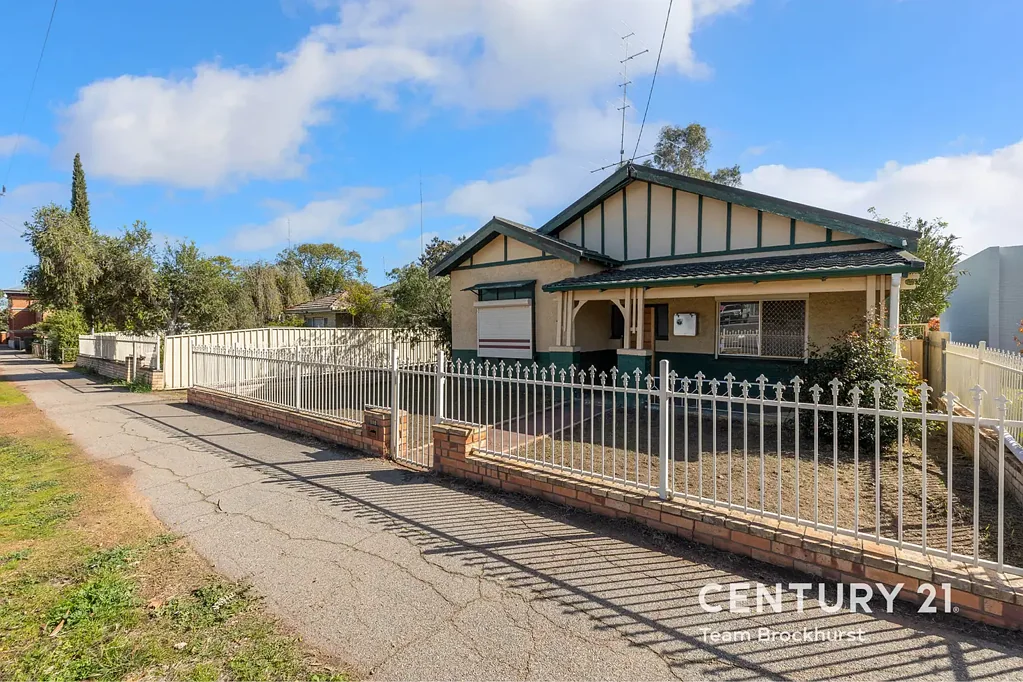 110 Wellington Street East, Northam, WA 6401