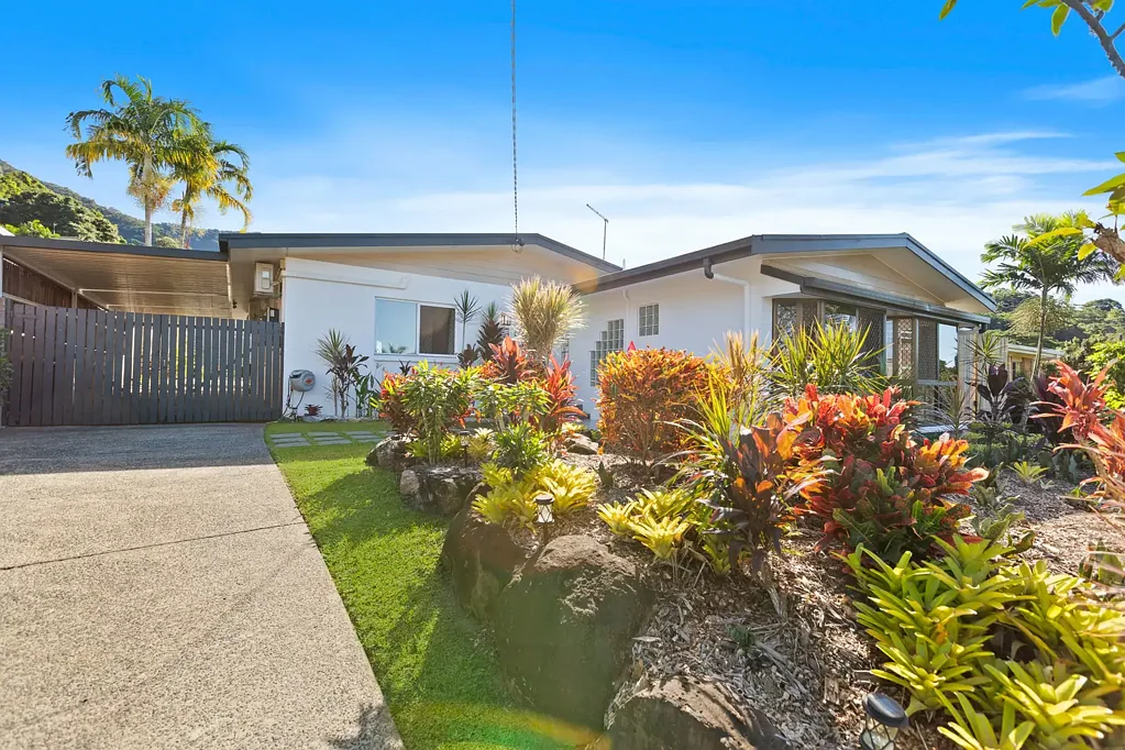 Bayview Heights 4 Bedroom The Ultimate Family Entertainer – Renovated, Spacious & Perfectly Positioned