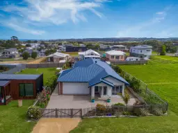 7 Tuxion Road, Apollo Bay