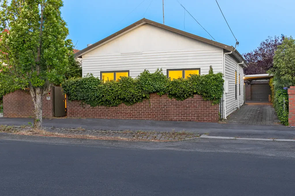 Newington 4房  Prestigious Newington Living with Space, Style & Exceptional Potential