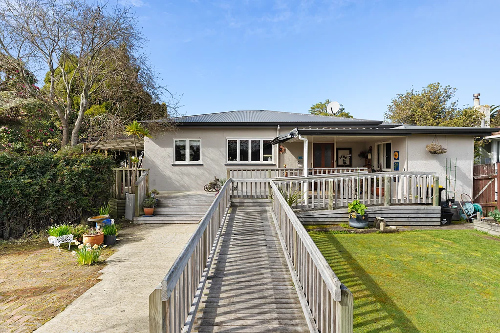 Pahiatua 3房  Family Living with Space & Charm!!