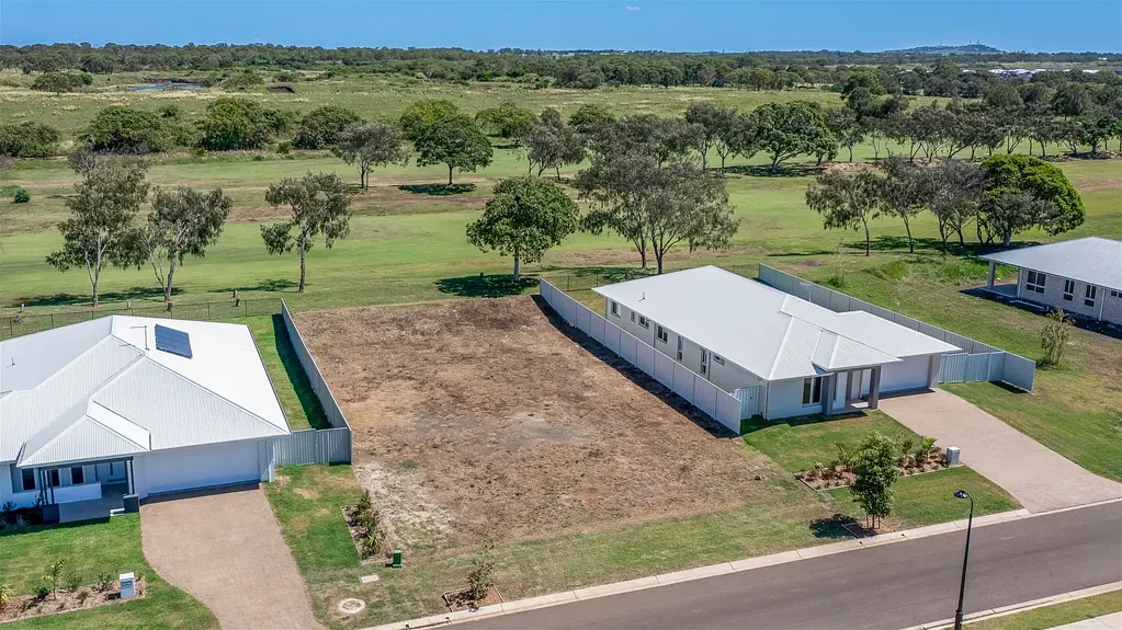 Coral Cove 700m² Premium Coastal Block | Golf Course Frontage