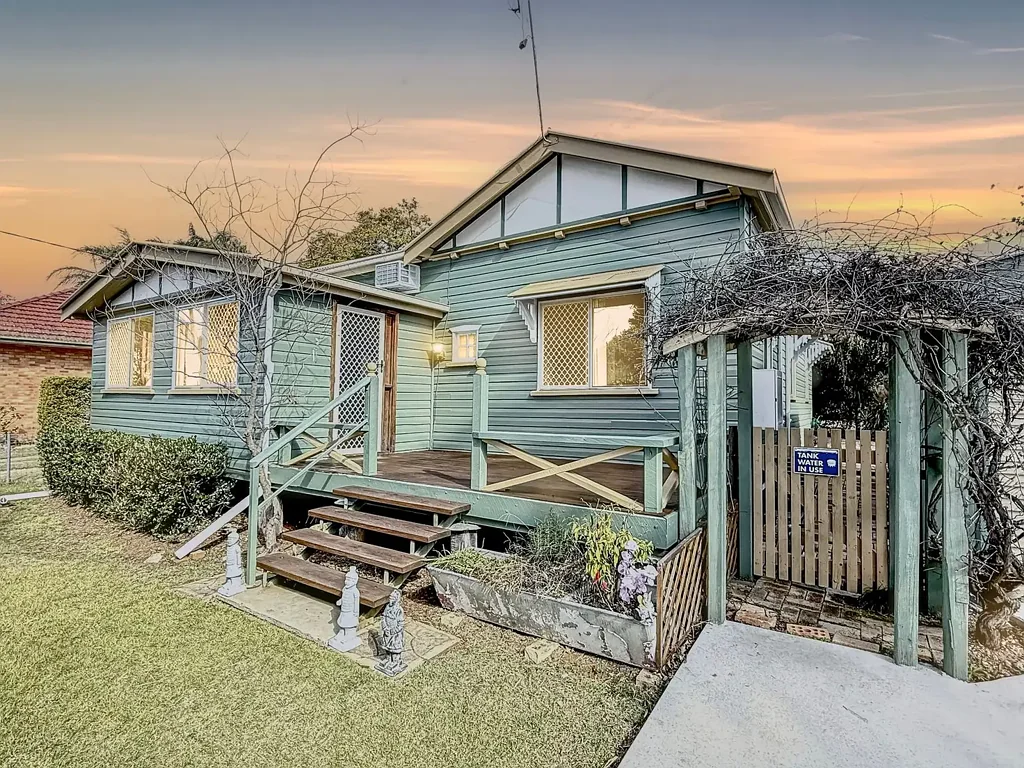 Chinchilla 3બેડરૂમ Charming 1930s Queenslander in Flood Free CBD Location