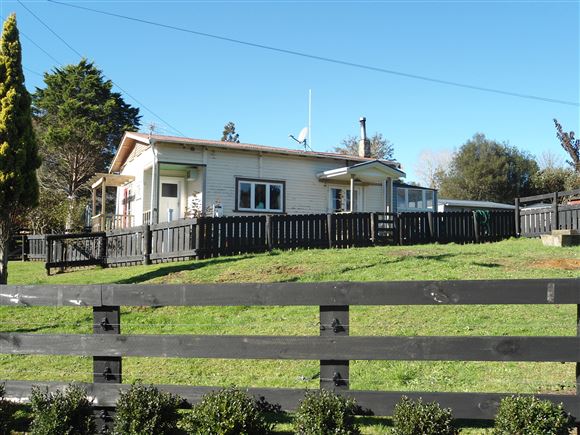 20 Seddon Street, Waikino, Hauraki, 2 rūma, 1 rūma horoi