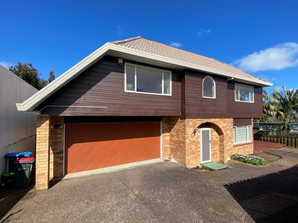 EPSOM - 4 Bedrooms and 3 Bathroom House