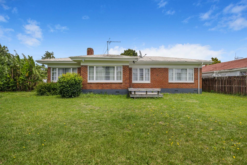 Papatoetoe 3 Slaapkamer 1,120m² Future-Focused Property