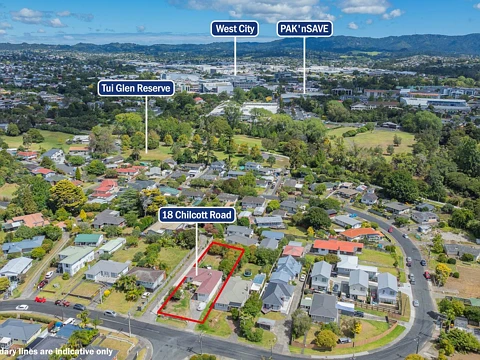 18 Chilcott Road, Henderson, Waitakere City