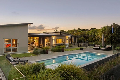 Waiuku 5બેડરૂમ LIFESTYLE LUXURY & MAGIC RURAL VIEWS!