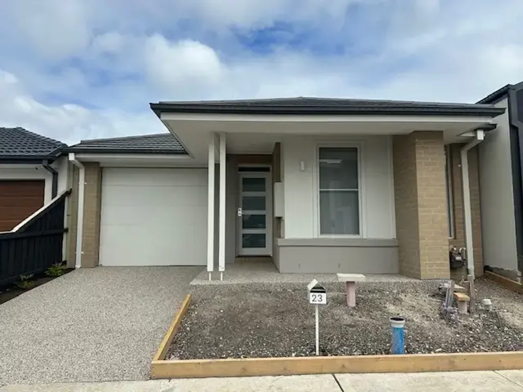 BRAND NEW LOW MAINTENANCE HOME