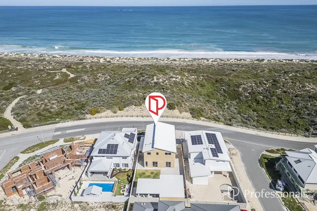 Yanchep 4 Bedroom PRIME FRONT ROW - OCEAN PANORAMIC VIEWS!!