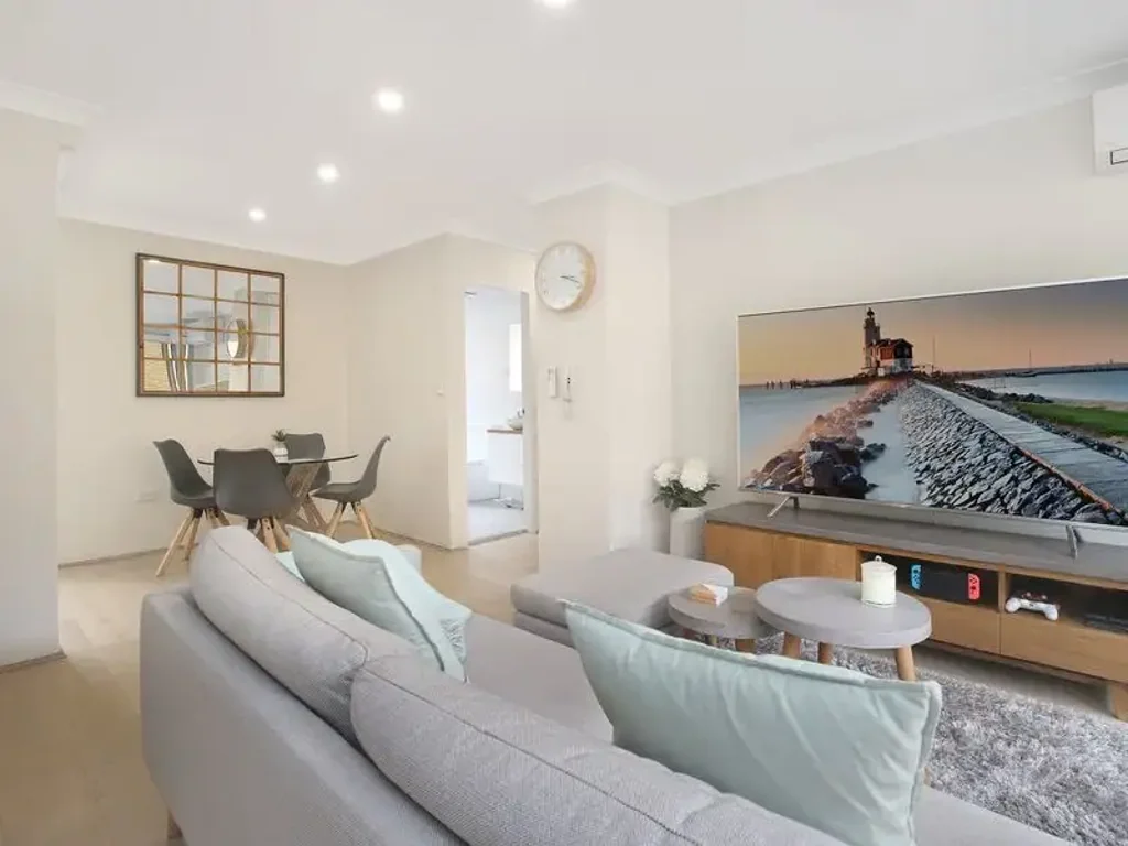 ***1 WEEK RENT FREE FOR SUITABLE APPLICATIONS***