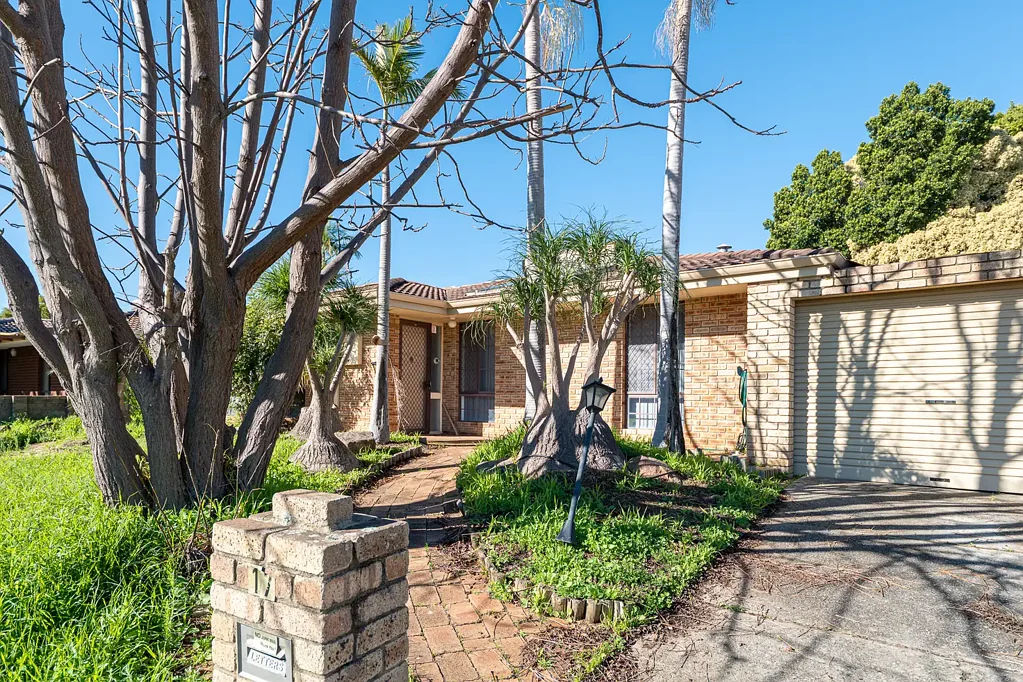 STUNNING 4-BEDROOM FAMILY HOME