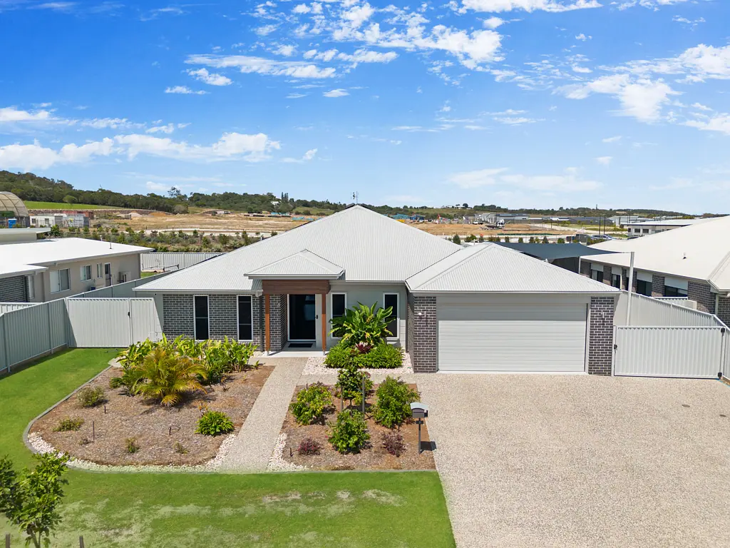 9 Spearmint Circuit, Nikenbah, QLD 4655
