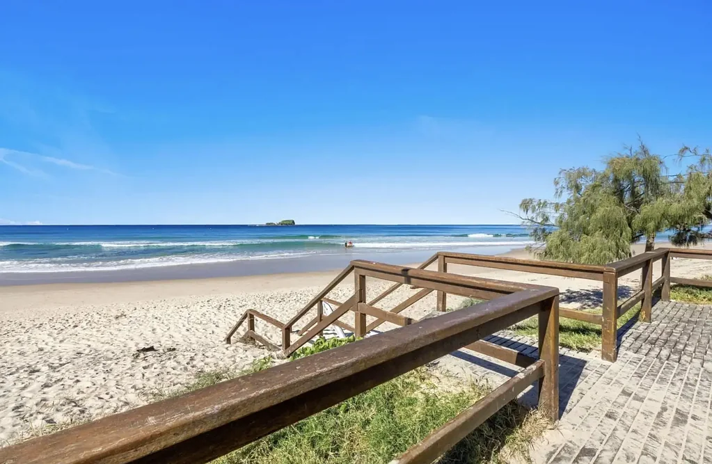Relaxed Beachside Living in the Heart of Mudjimba