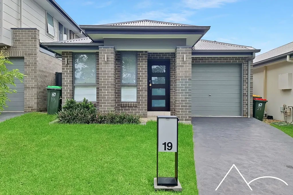 Parkland Views - Modern Living in the Heart of Gregory Hills