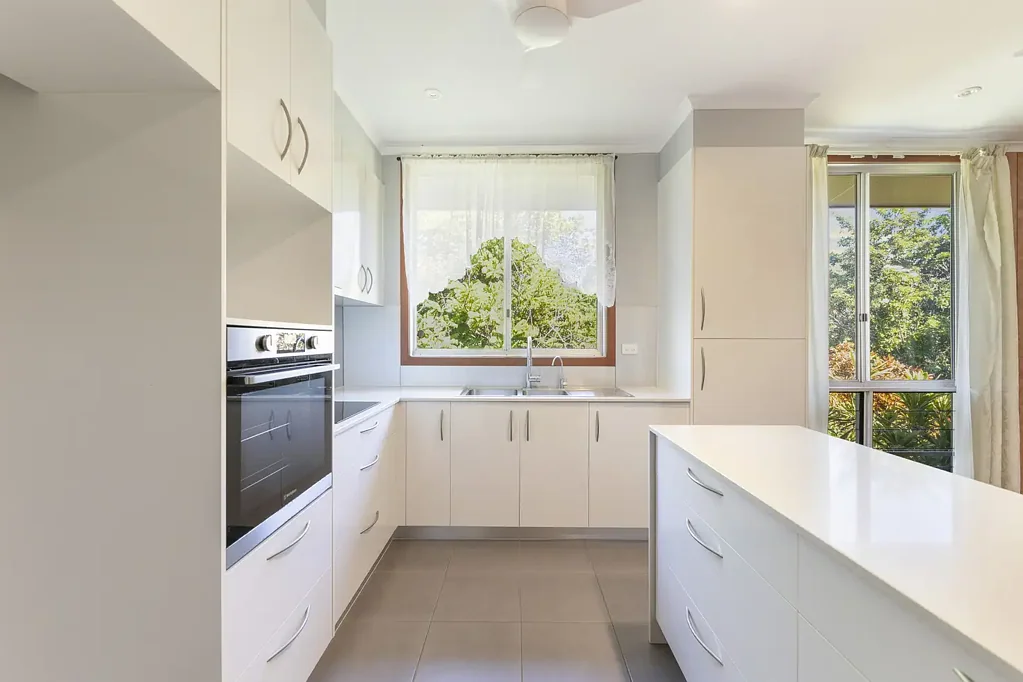 Karama 3Habitaciones PRIVATE OASIS SURROUNDED BY OUTSTANDING GARDENDS!
