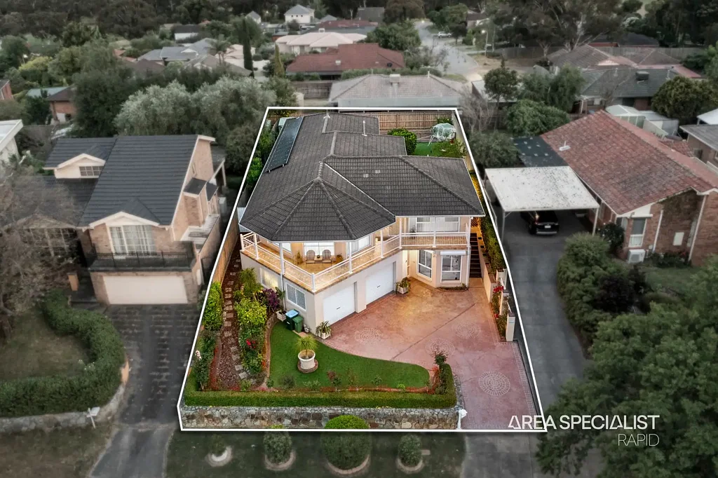 18 Glendale Crescent, Berwick, VIC 3806