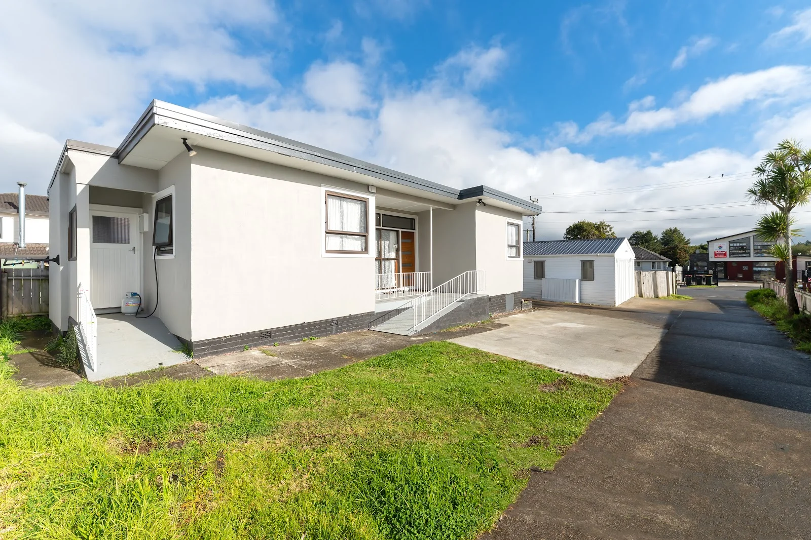 Mount Roskill 4Kwarto Income from Day One | Future Development Potential