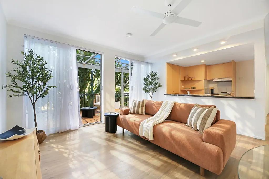 Mermaid Beach 2બેડરૂમ Beachside Apartment with Exceptional Outdoor Living