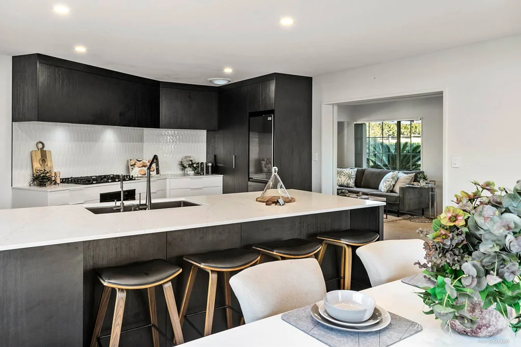 Pukekohe 4ਬੈੱਡਰੂਮ Look At The Price Prestige Living on Pukekohe Hill
